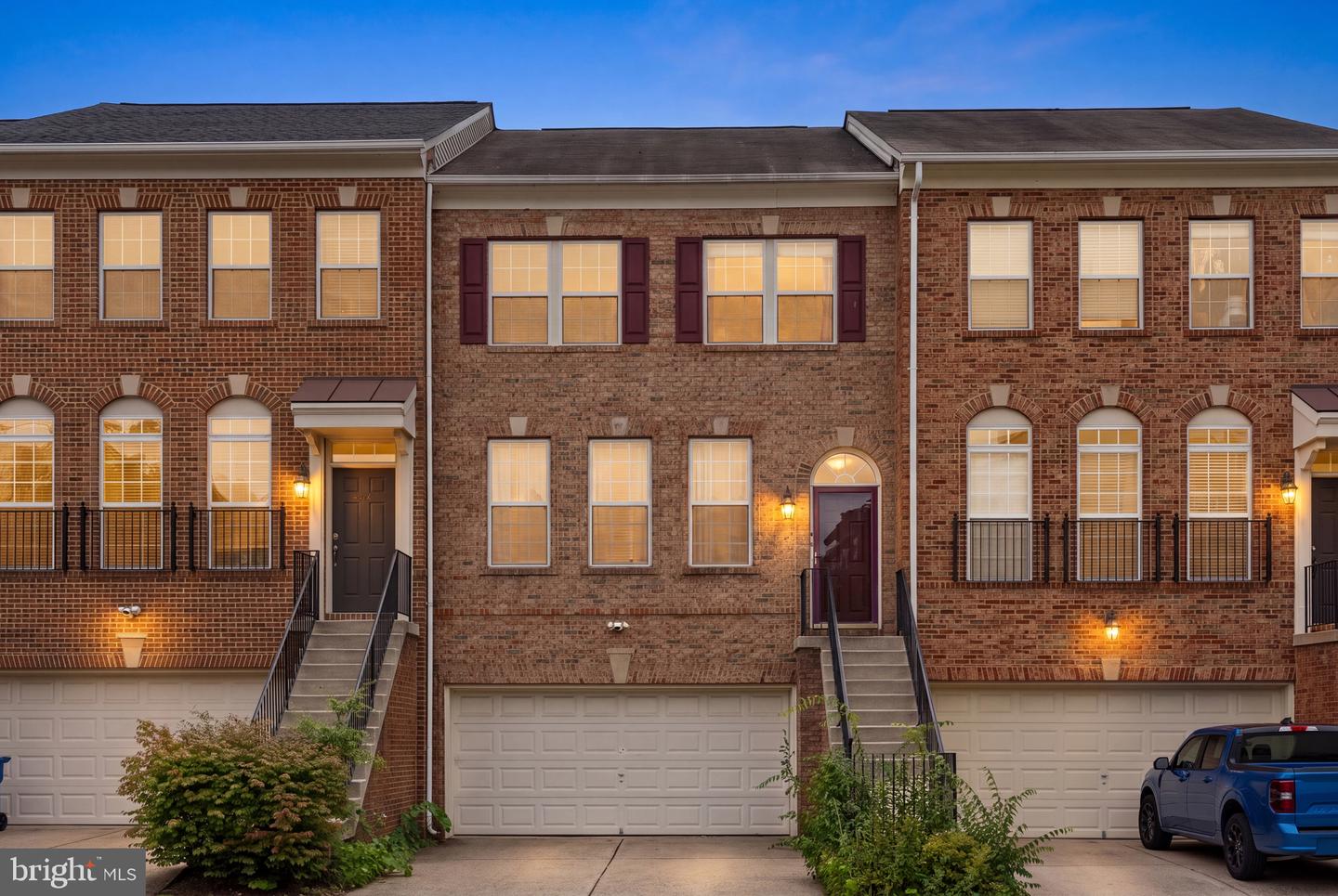 8570 Wyngate Manor Court