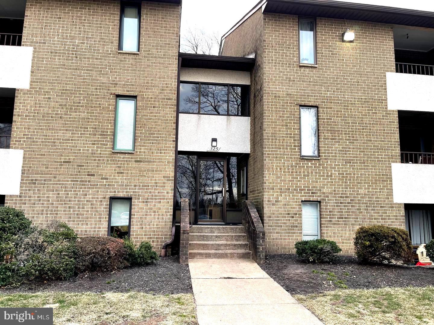 527 Florida Avenue #103