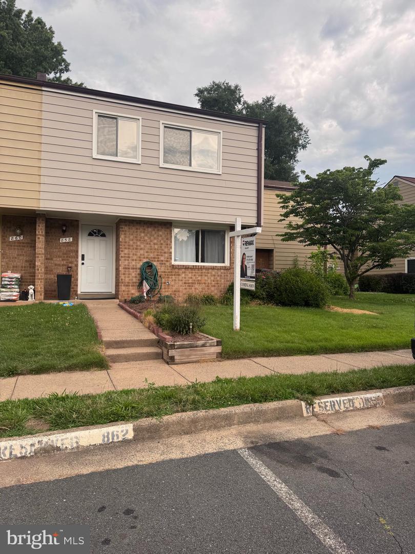 858 Dogwood Court