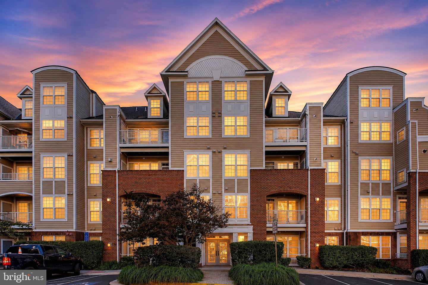 2711 Bellforest Court #305