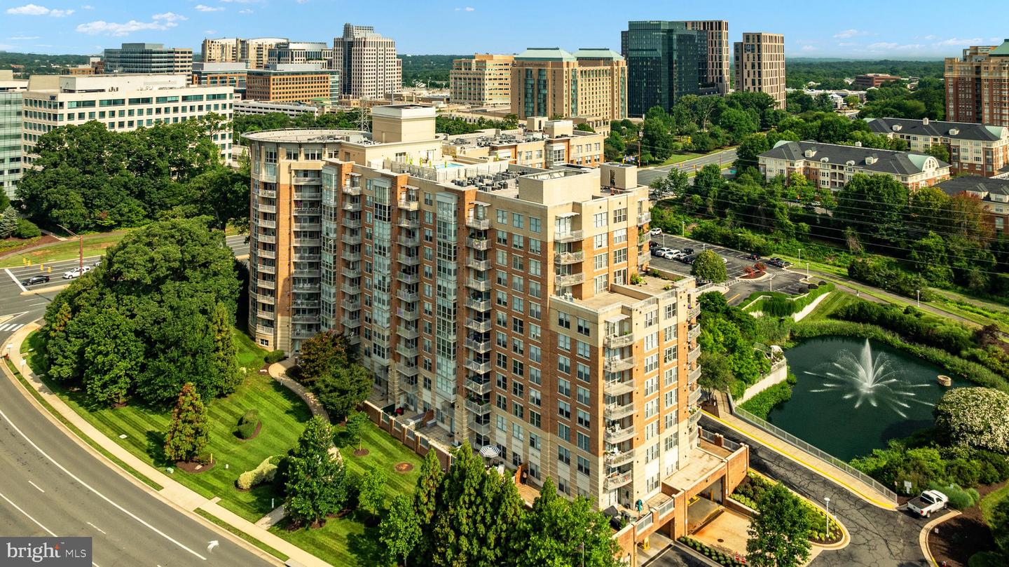 11800 Sunset Hills Road #815