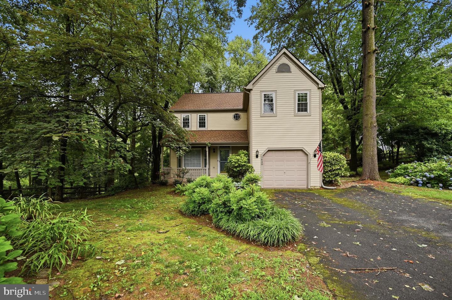 1649 Bennington Hollow Lane
