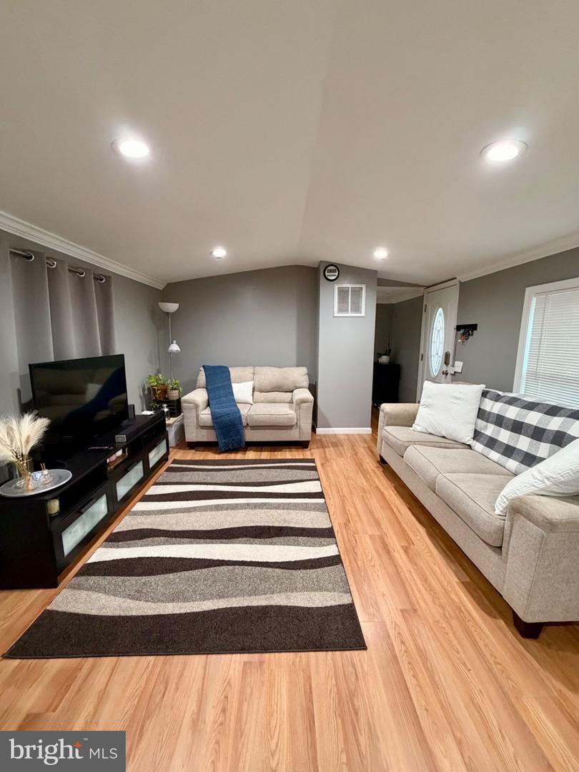7776 Finch Court