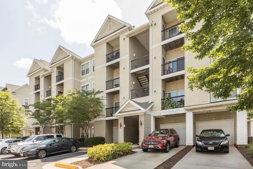 5123 Travis Edward Way #b