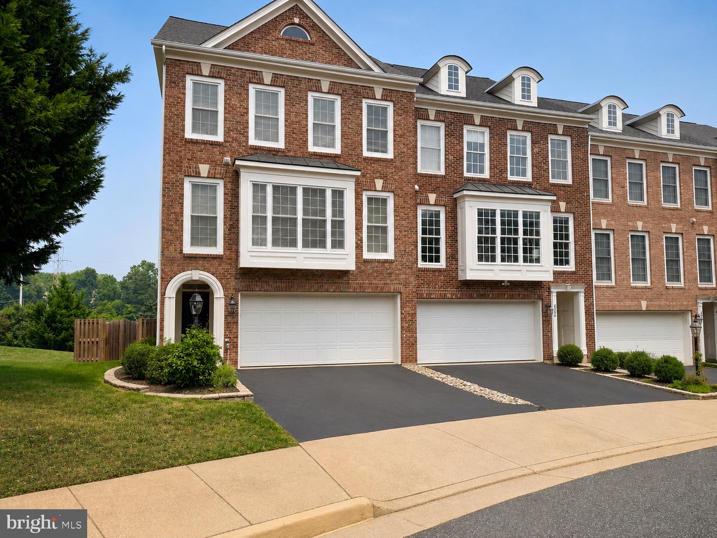 3348 Wilton Crest Court