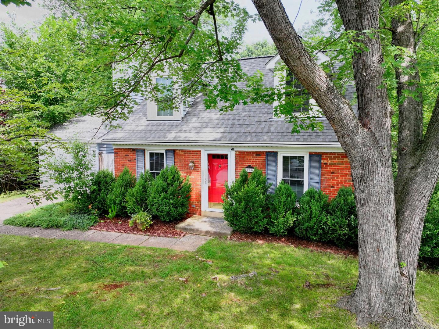 12806 Fantasia Drive, Herndon
