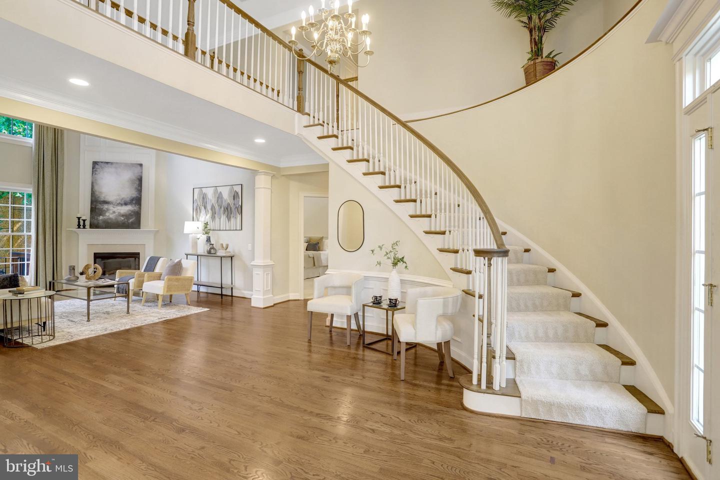 6276 Kingfisher Lane