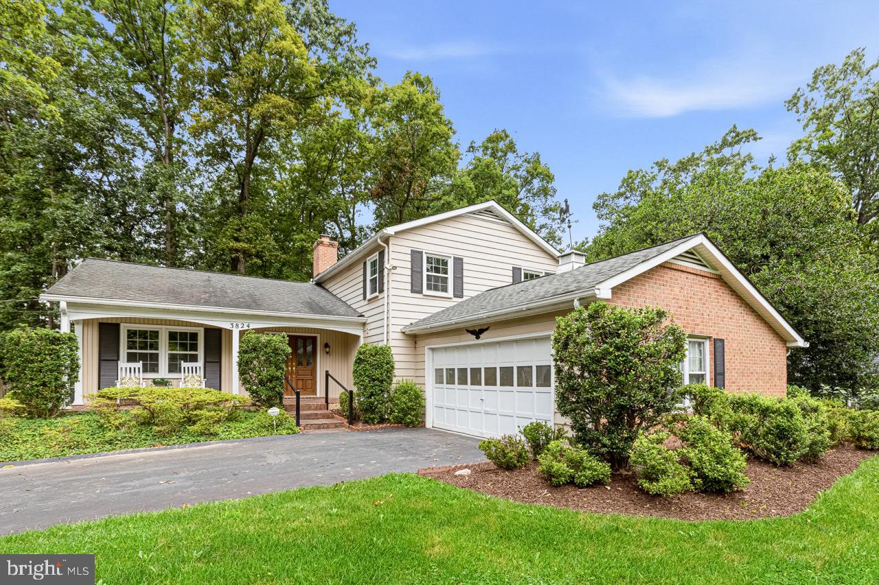 3824 King Arthur Road