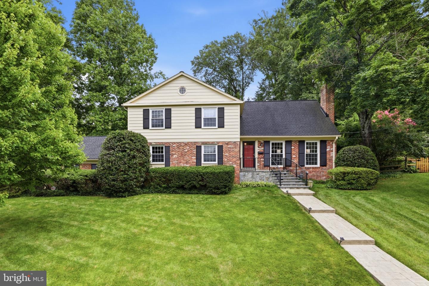 6527 Bay Tree Court, Falls Church