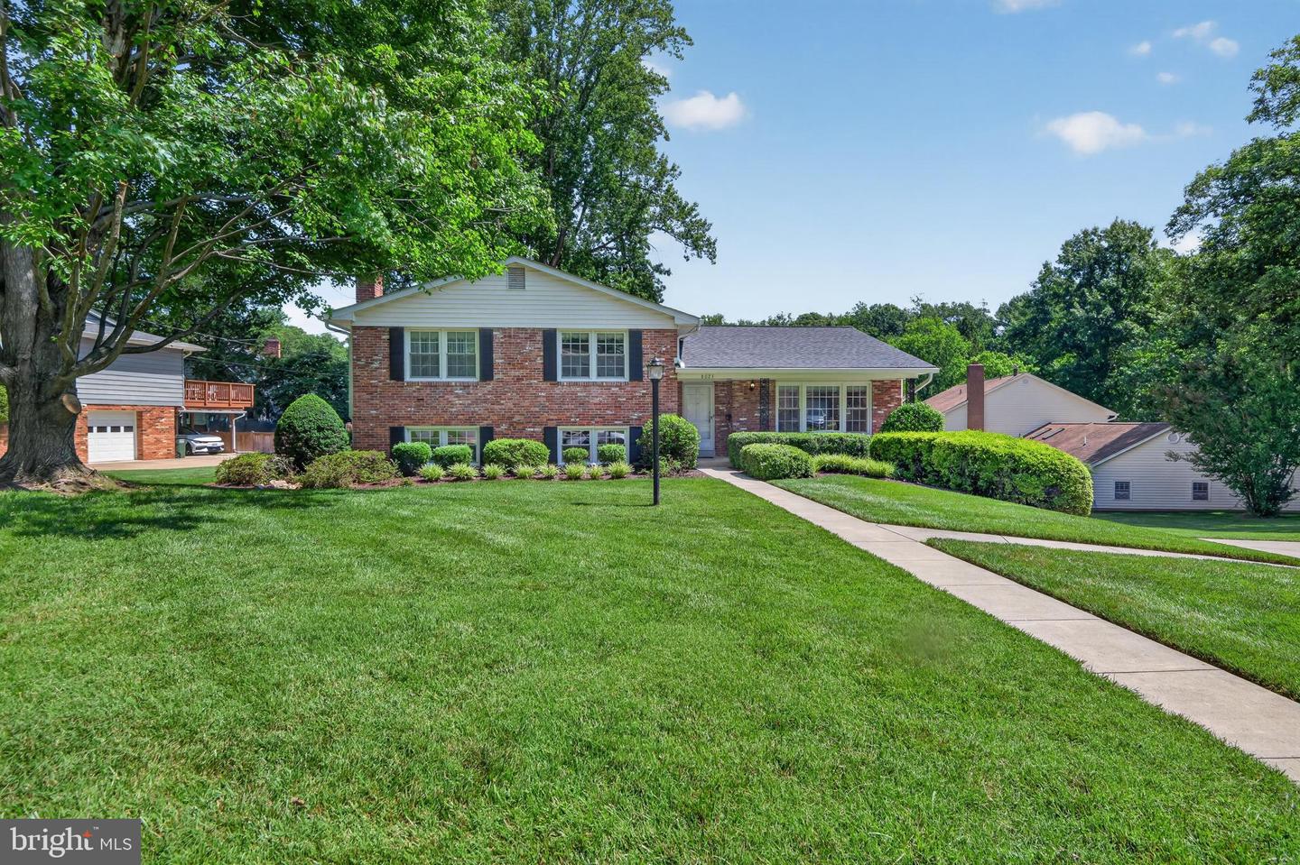 8024 Garlot Drive, Annandale