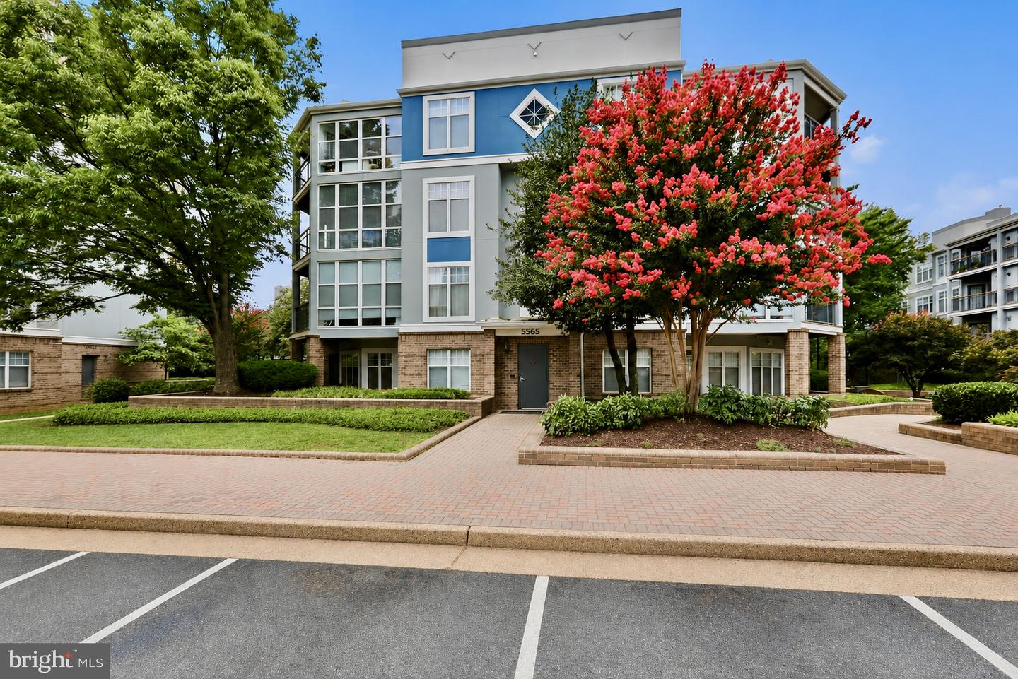 5565 Seminary Road #314