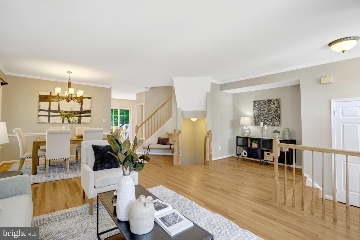 5807 Clapham Road