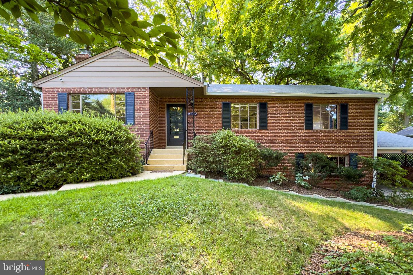 3159 Patrick Henry Drive