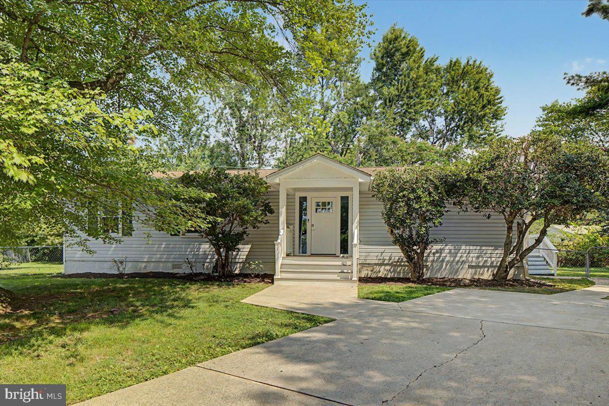 4612 Steadman Place