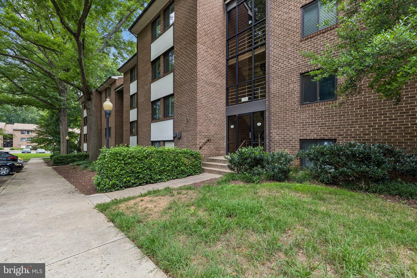1554 Northgate Square #apt 1a