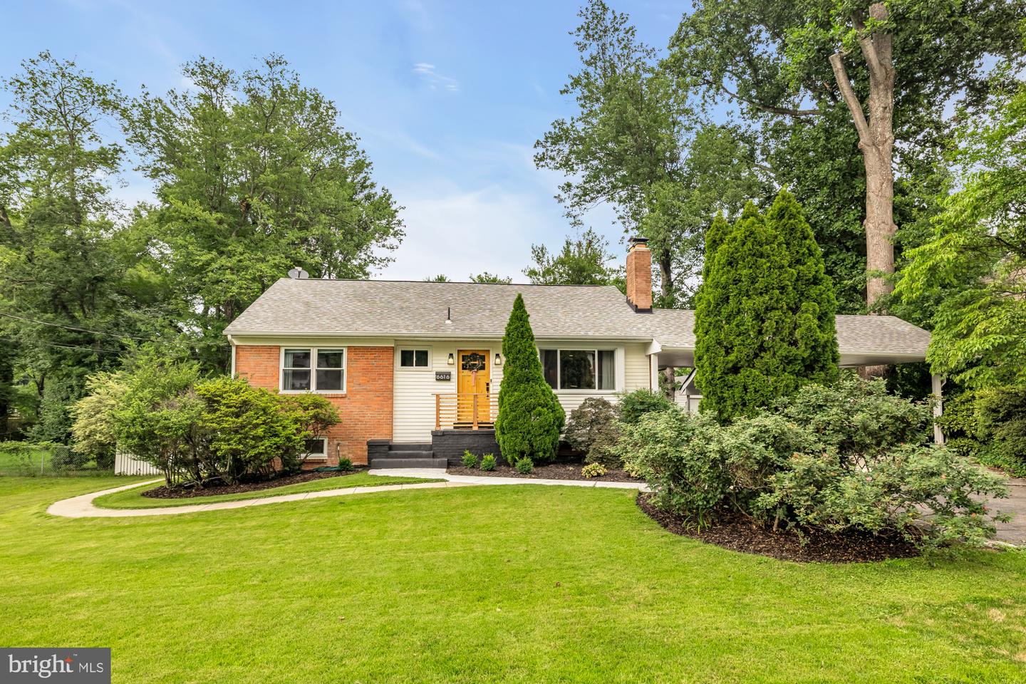 6616 Kerns Road, Falls Church