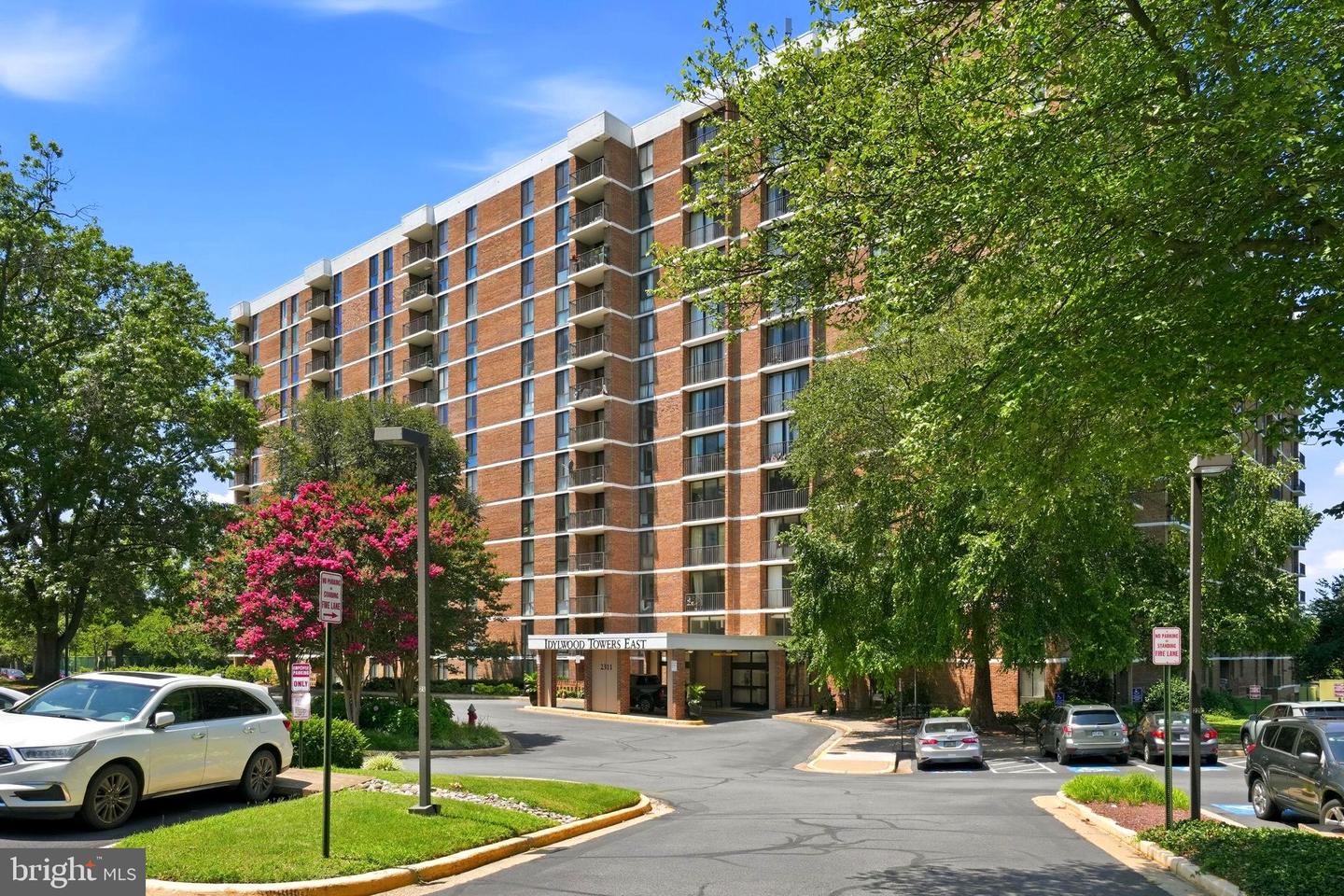 2311 Pimmit Drive #511e
