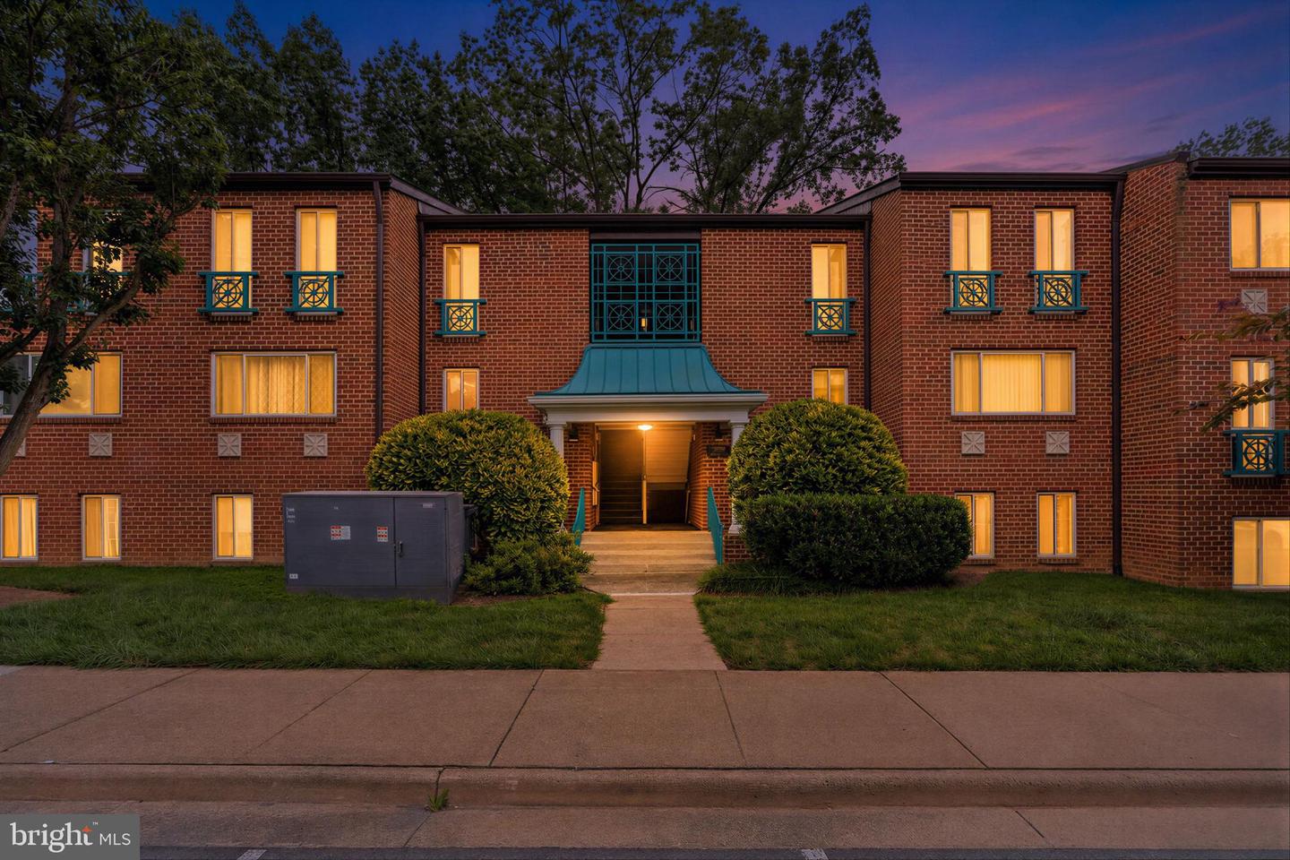 11811 Breton Court #22-D