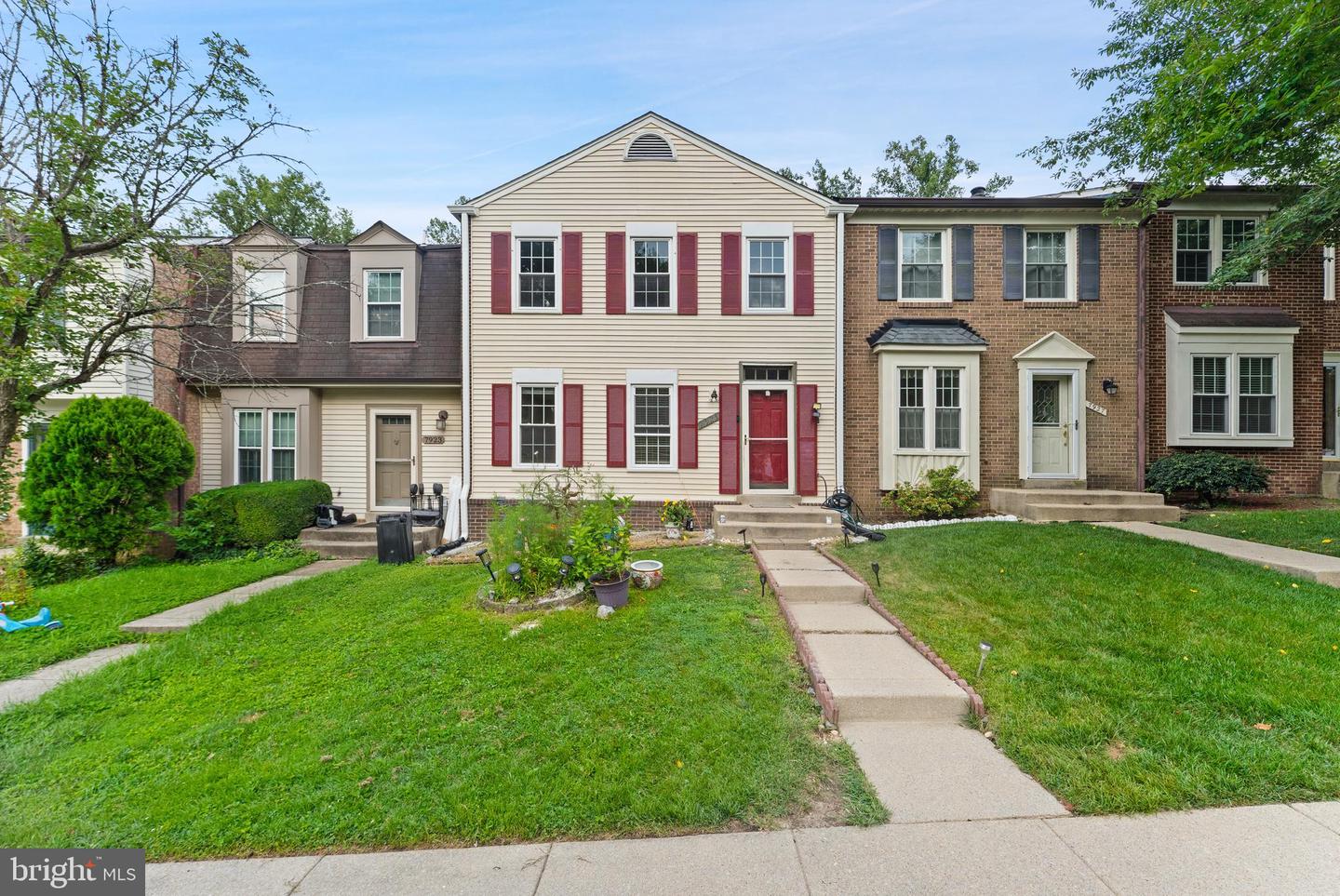 7925 Pebble Brook Court