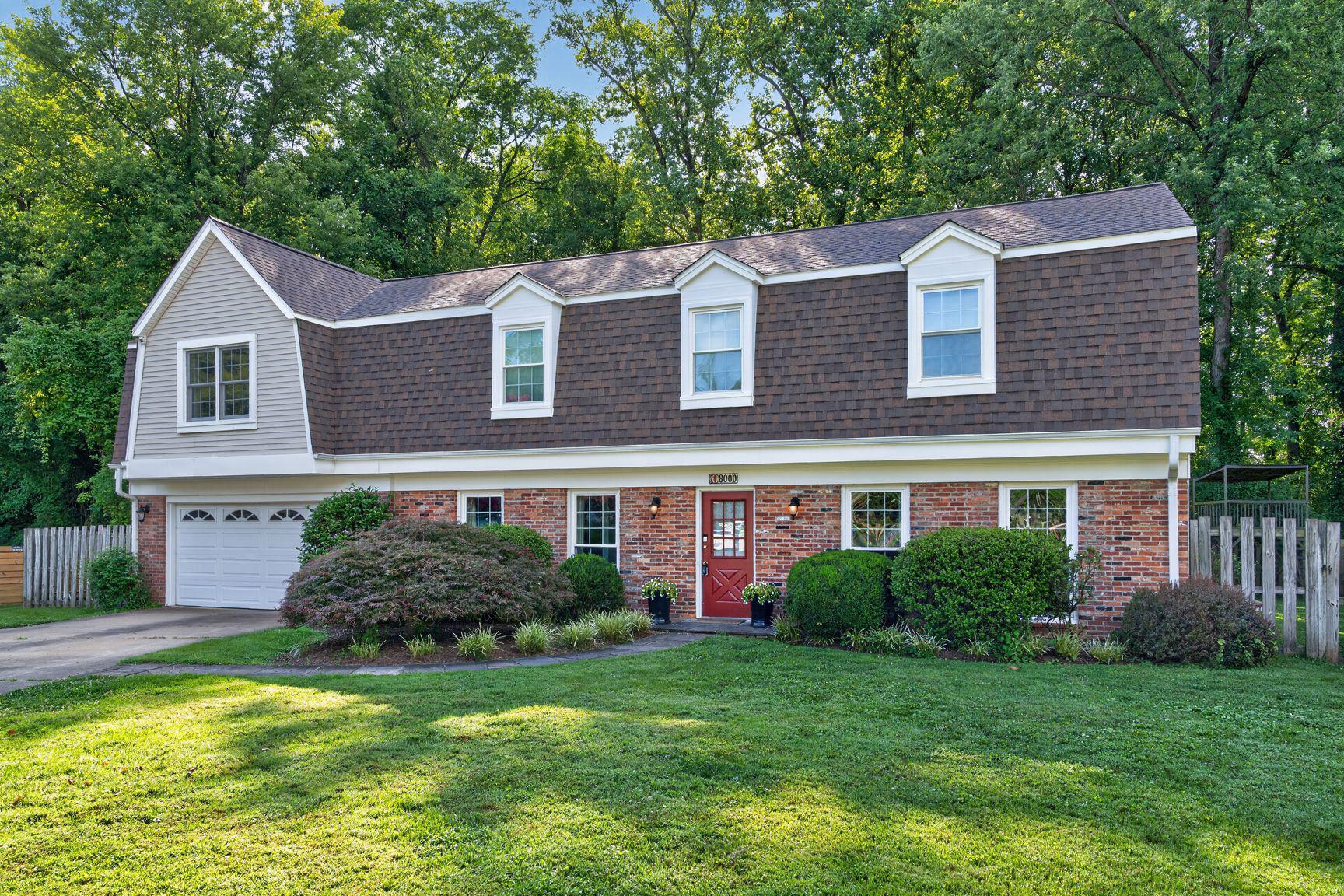 8000 Woodcroft Court