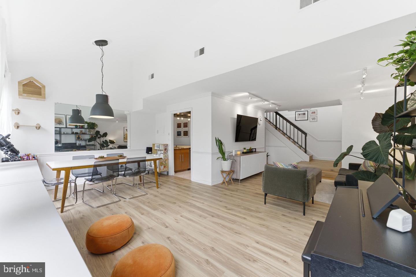 11260 Chestnut Grove Square #337
