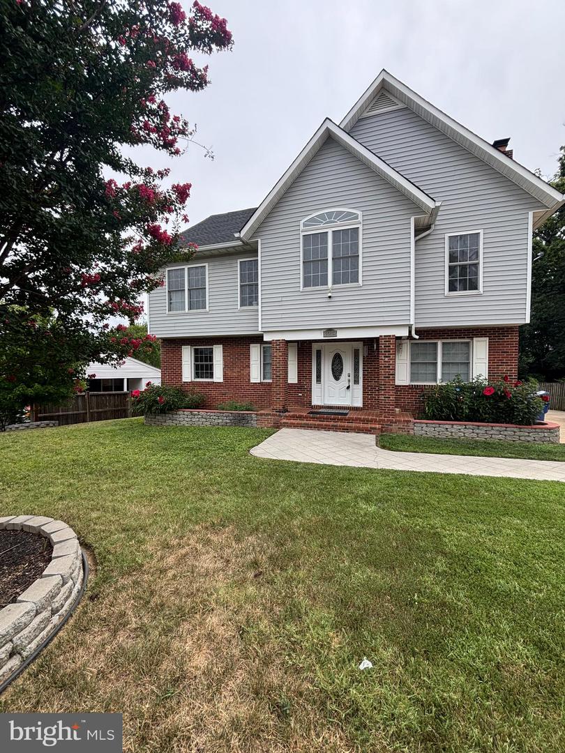 6219 Crestwood Drive