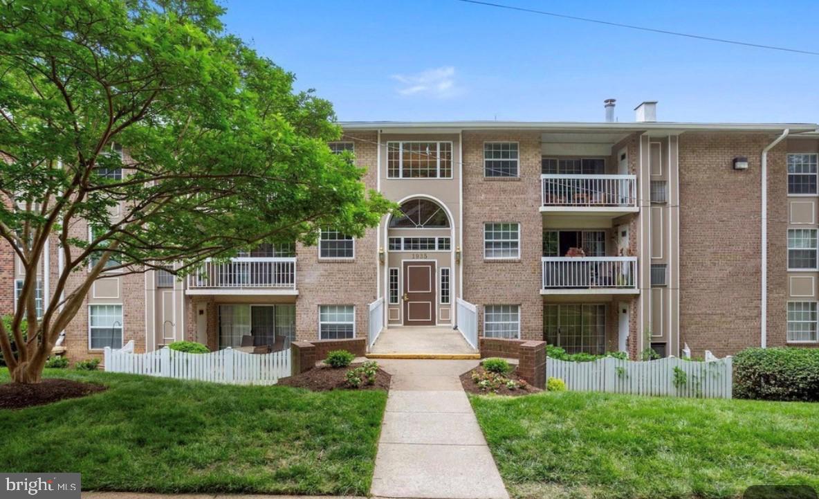 1935 Wilson Lane #301