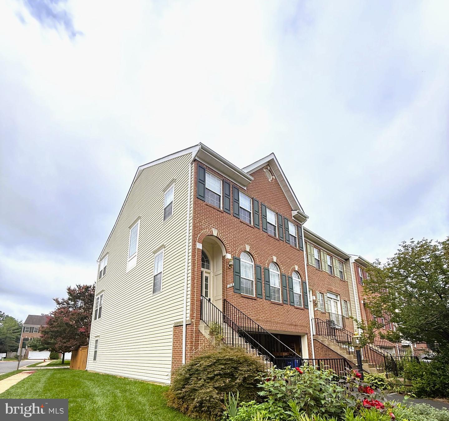 1718 Stuart Pointe Lane