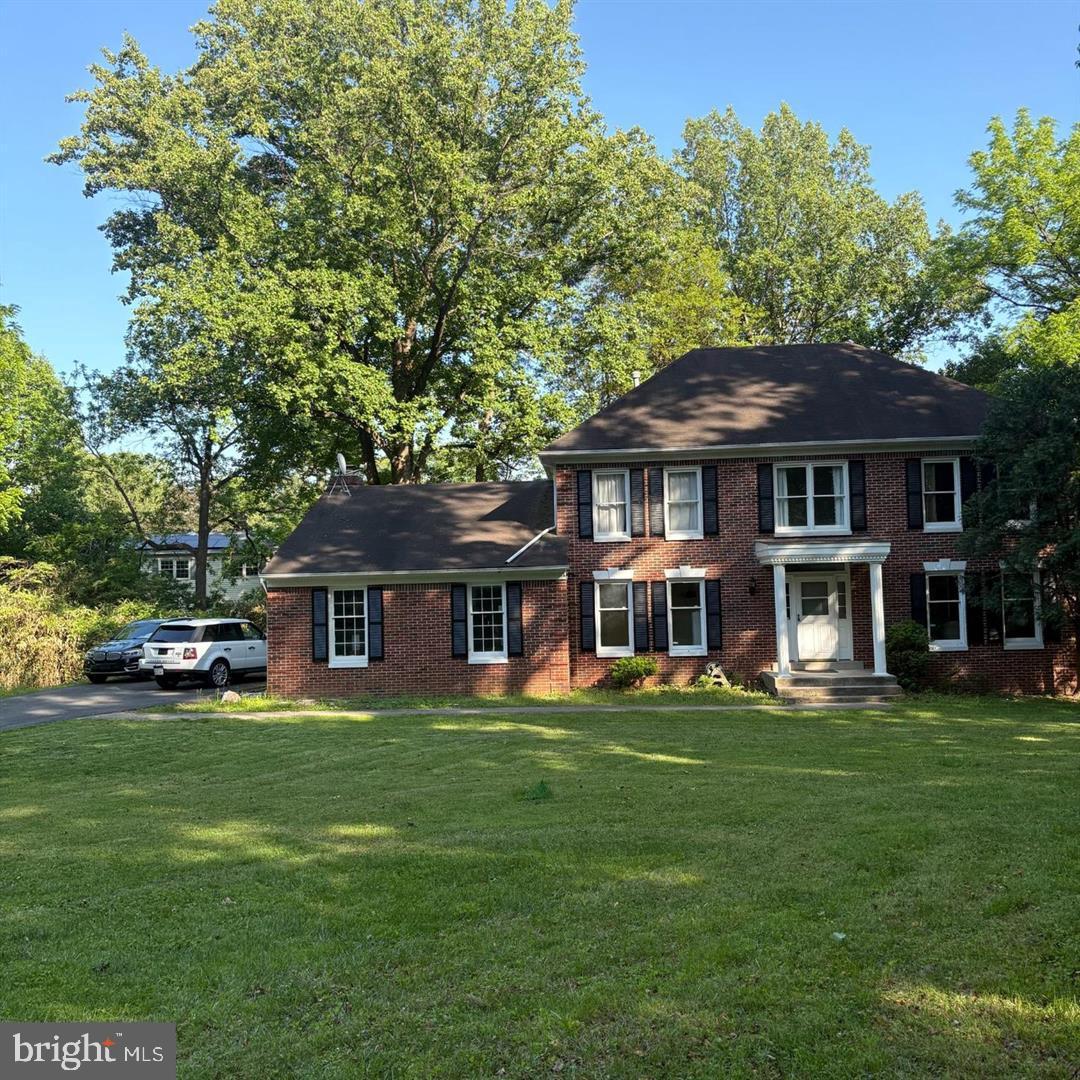 3502 Holly Road