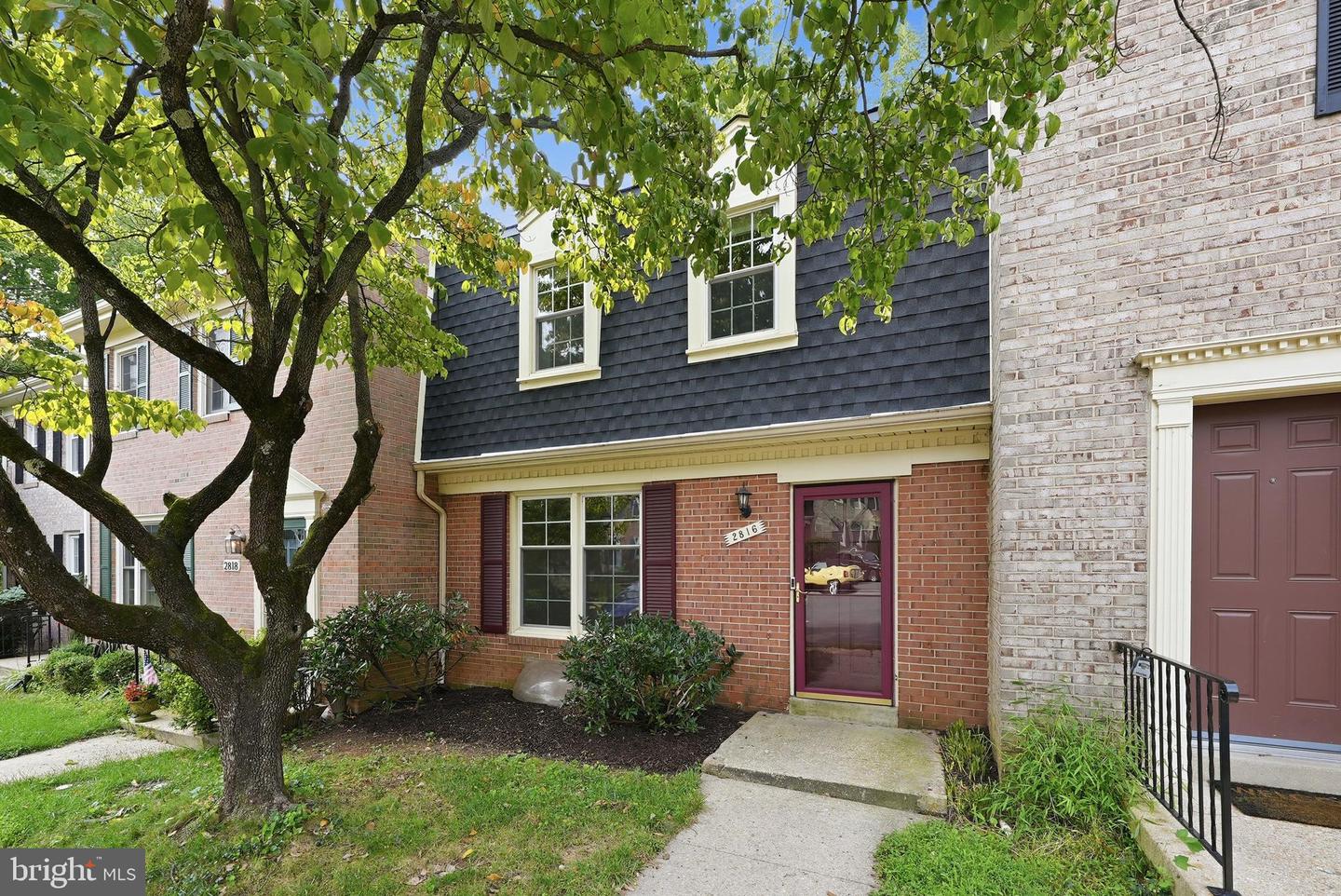 2816 Balliett Court