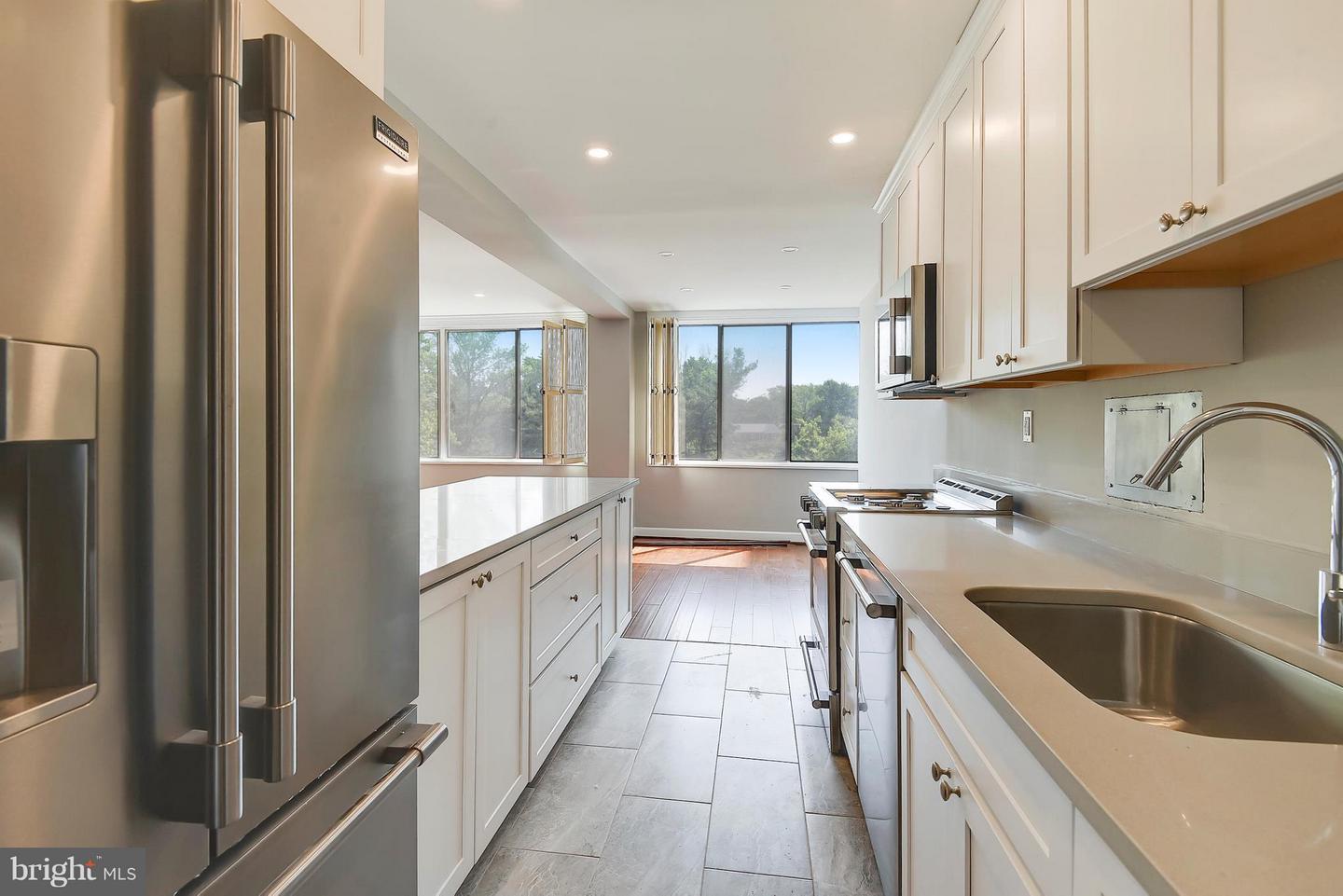 6621 Wakefield Drive #302