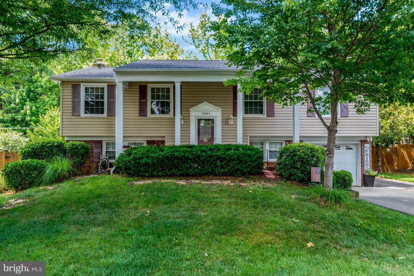 13004 Maple View Lane