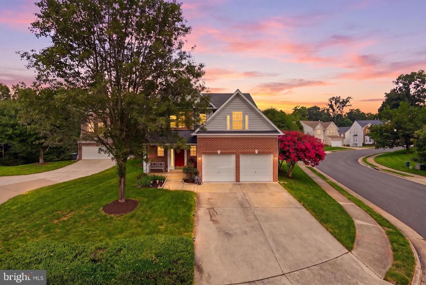 3738 Freehill Ln