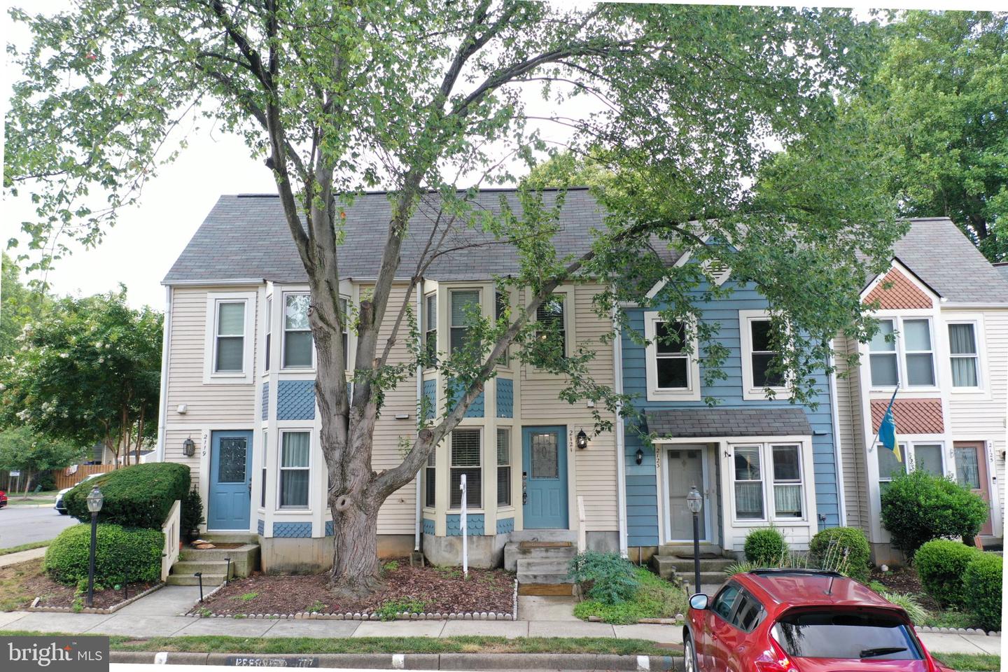 2121 Whisper Way
