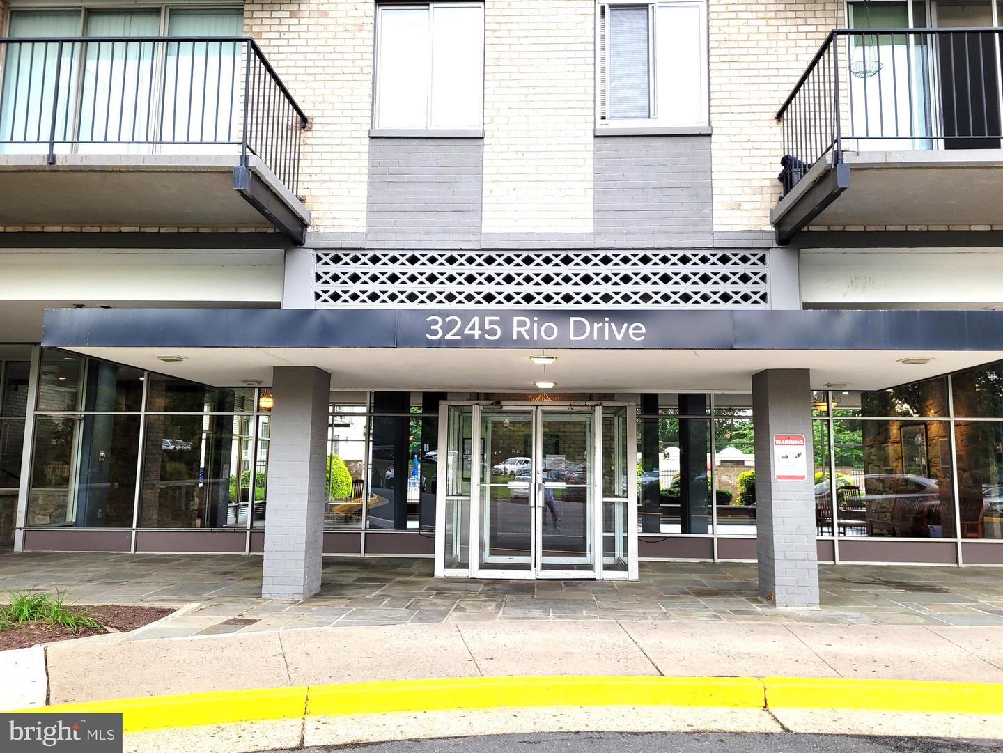 3245 Rio Drive #806