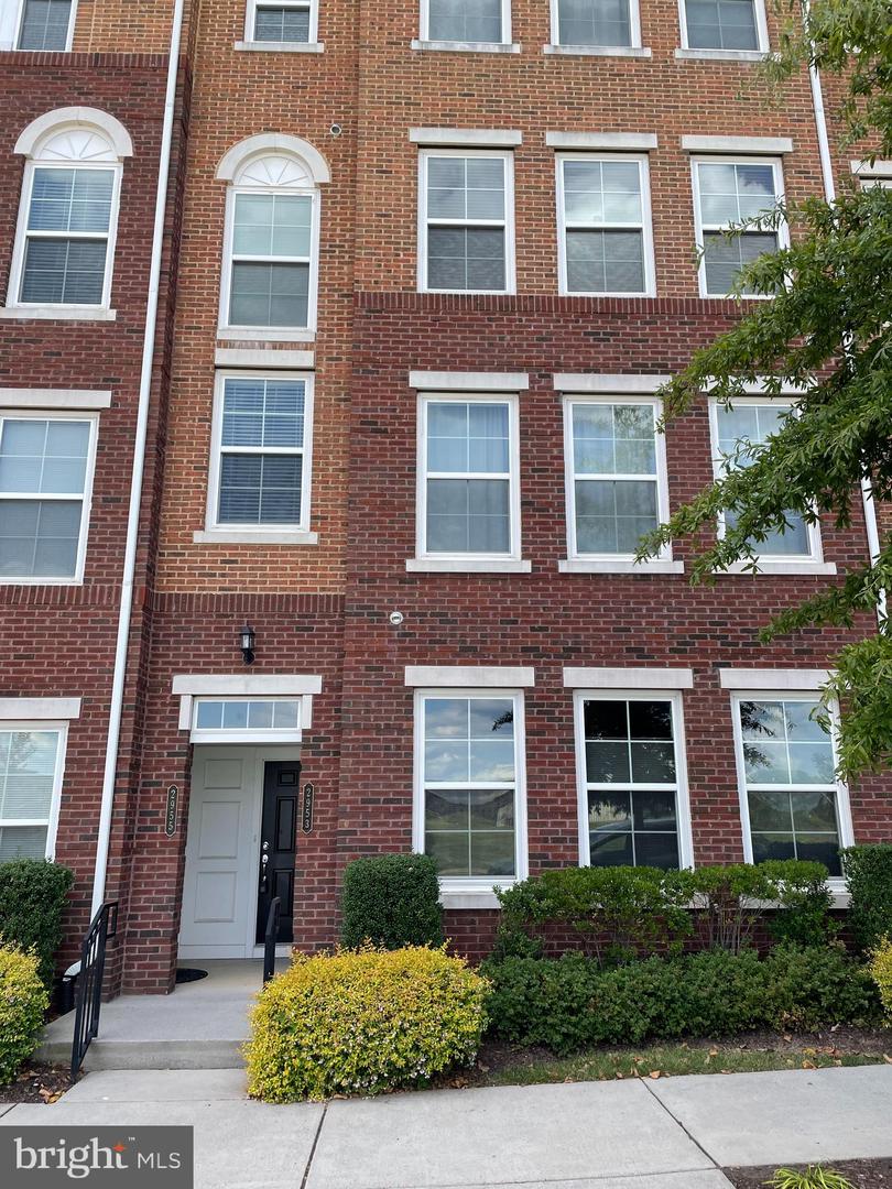 2953 Finsbury Place #96