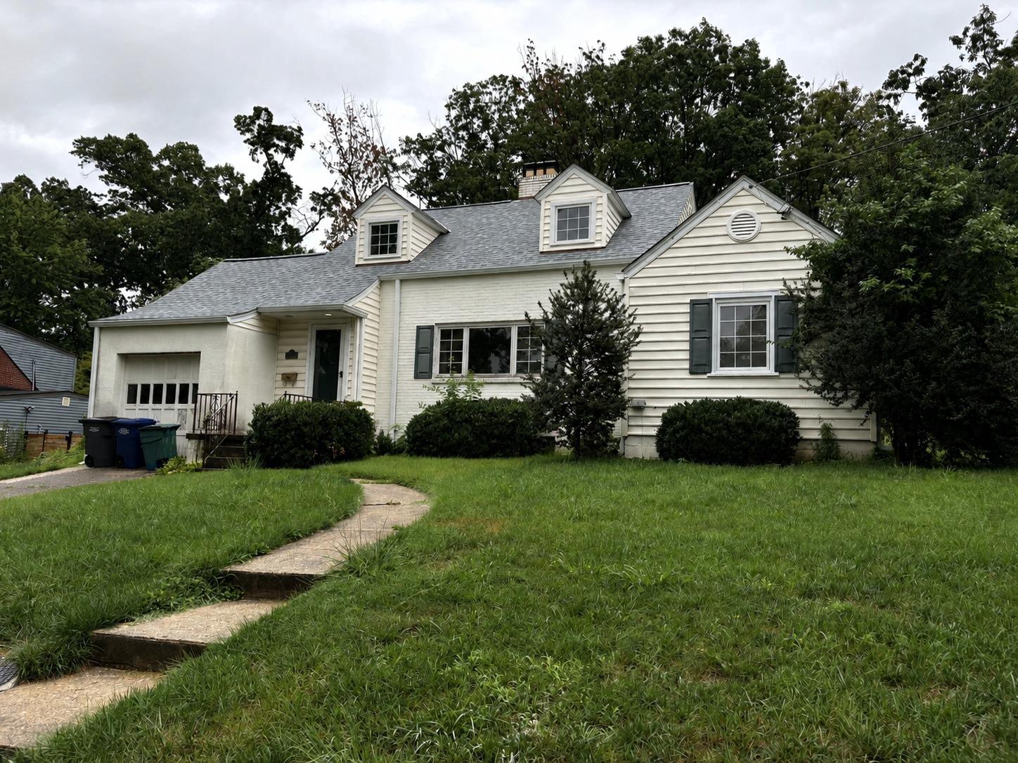 3913 Rose Lane