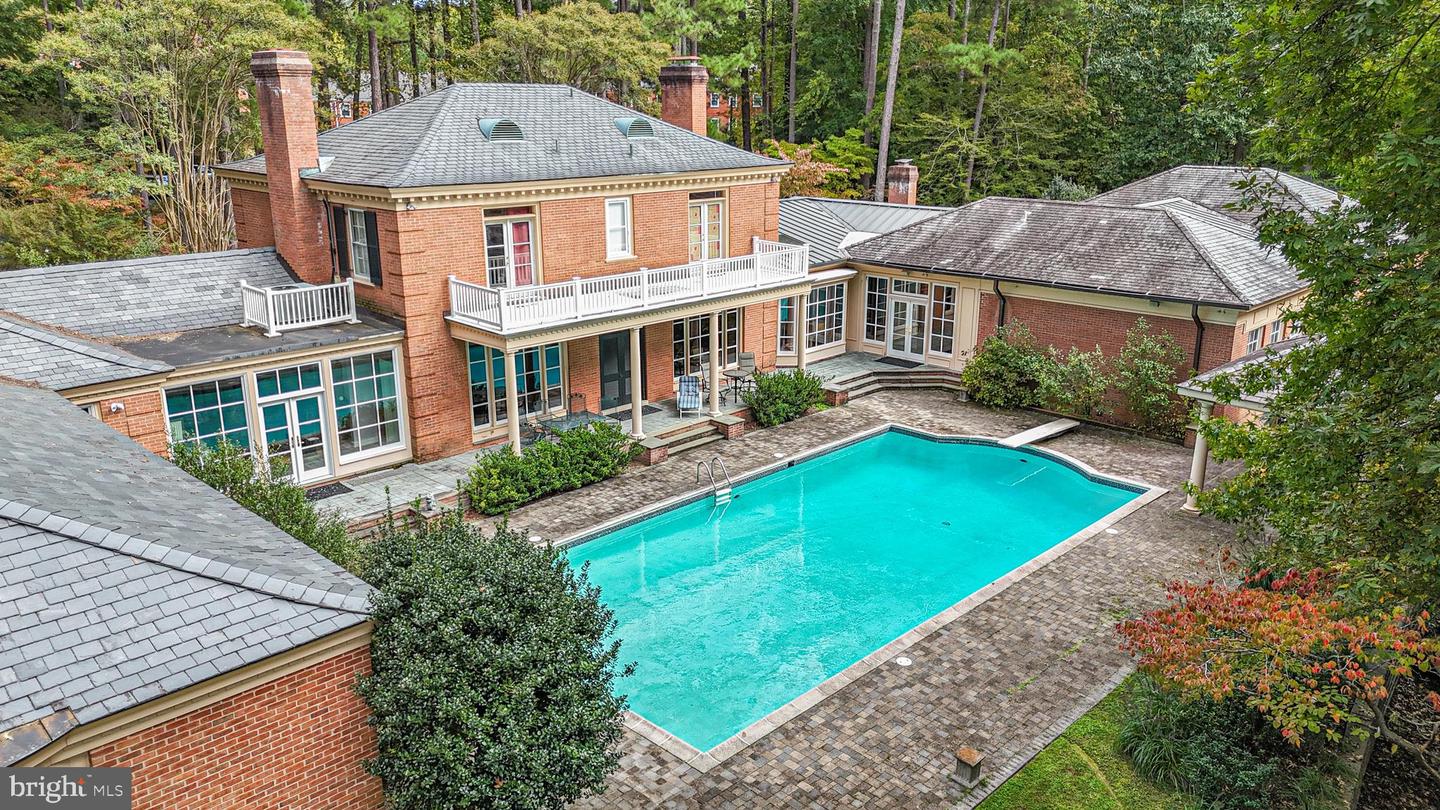 214 Rolfe Road, Williamsburg