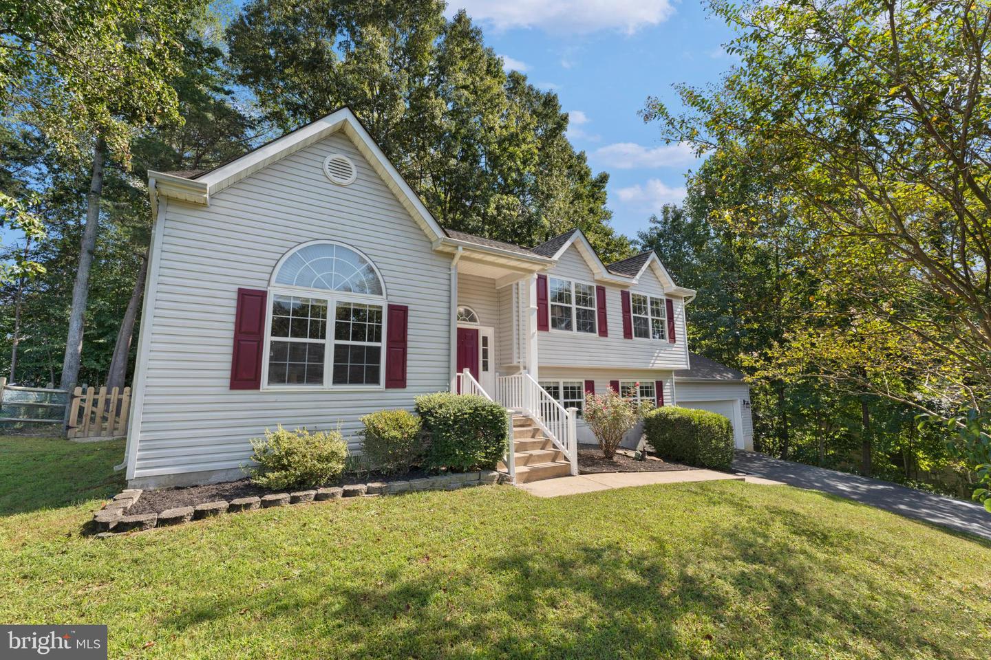 8507 Passapatanzy Road, King George