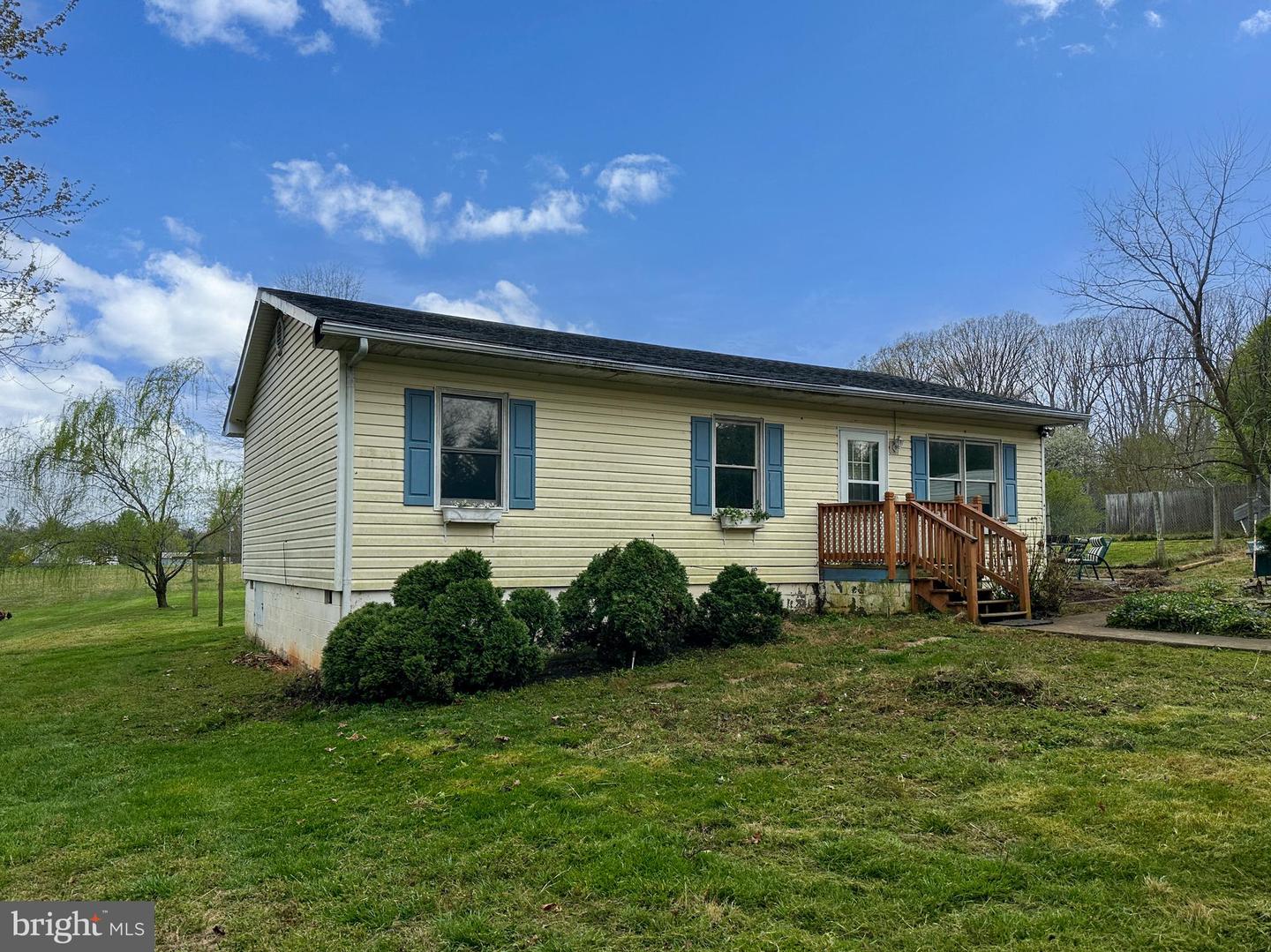 1404 Jefferson Highway, Louisa