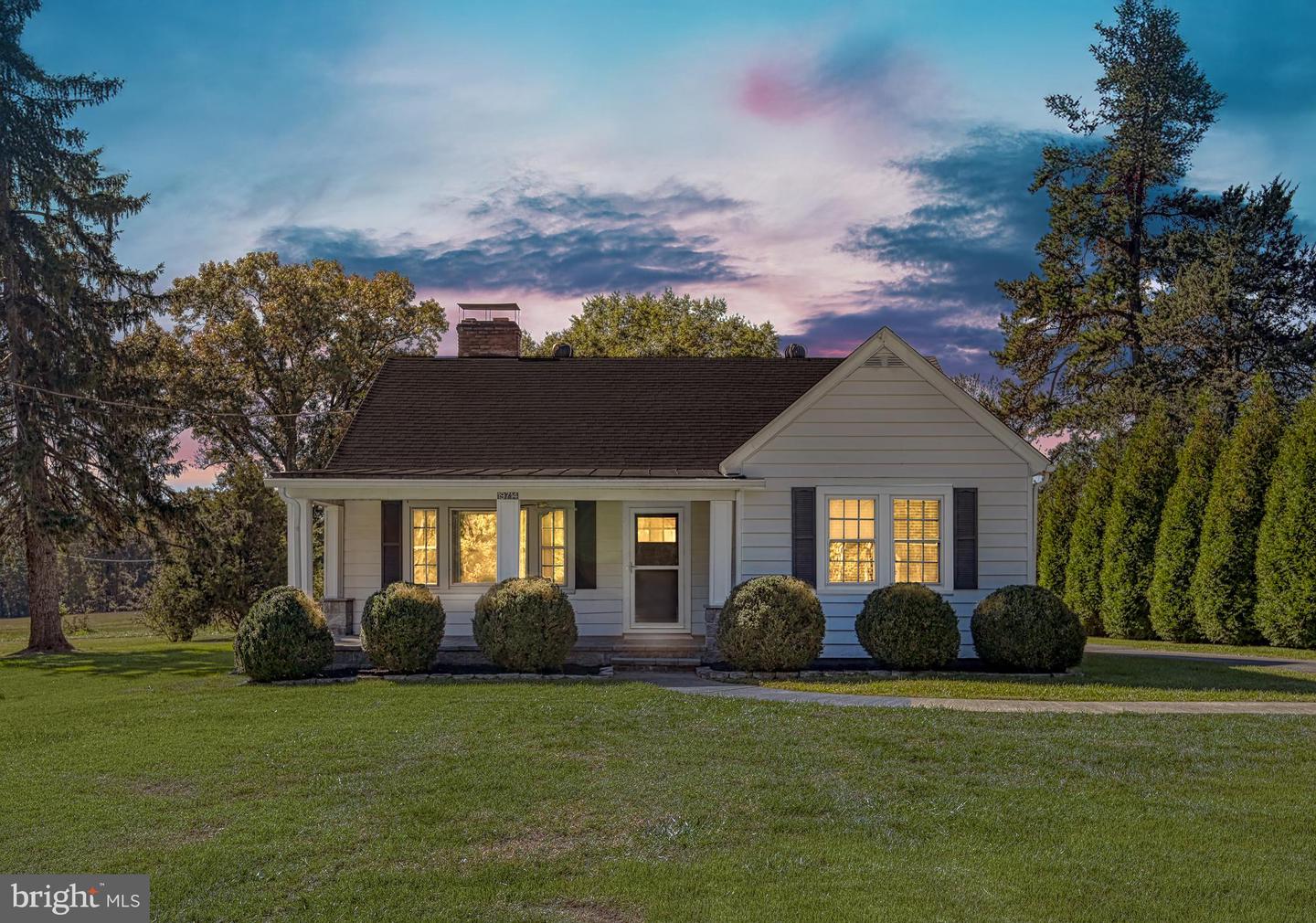 19714 Louisa Road, Louisa