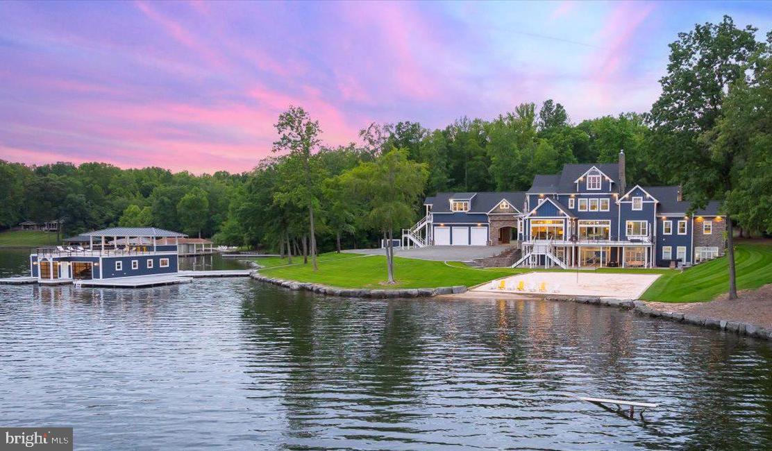542 Twin Lakes Lane, Bumpass