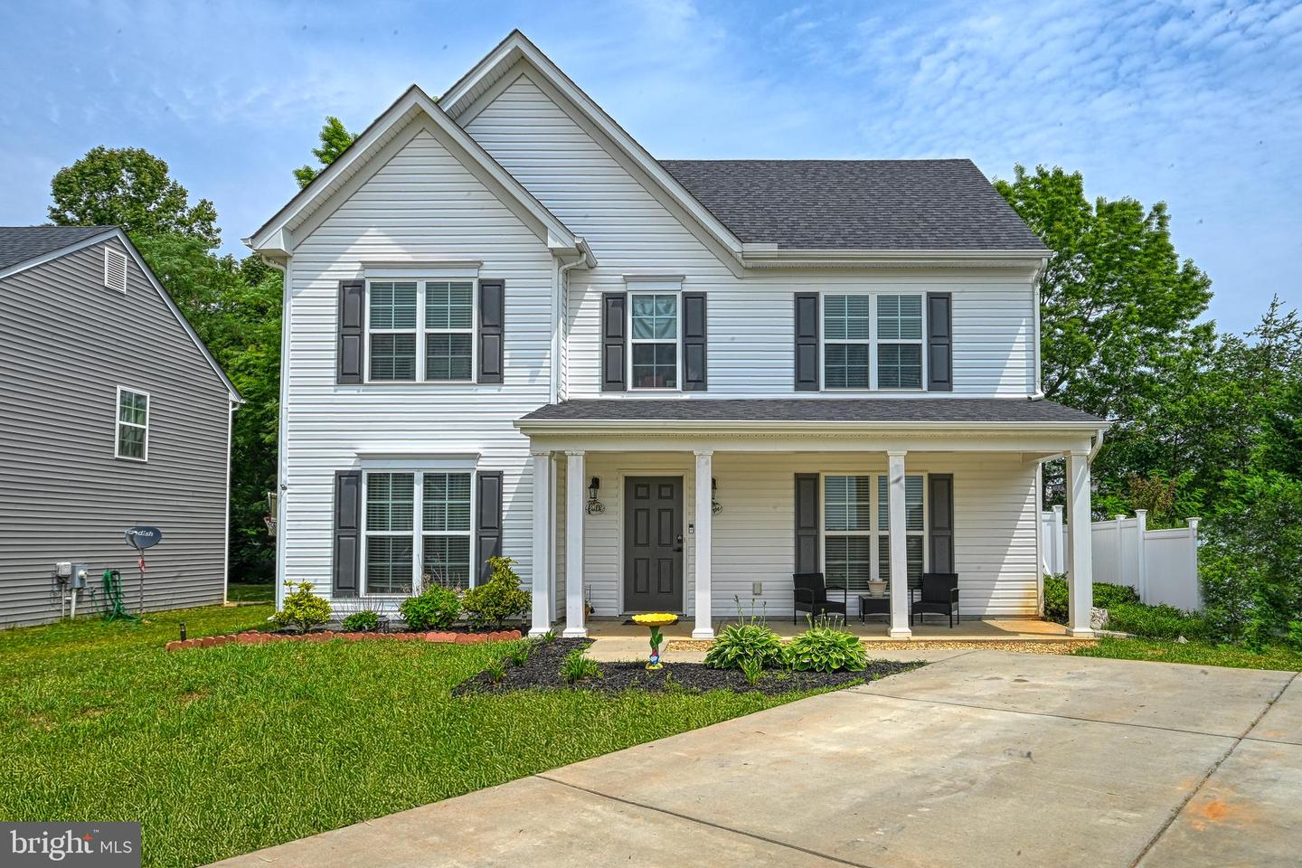 307 Cardinal, Louisa
