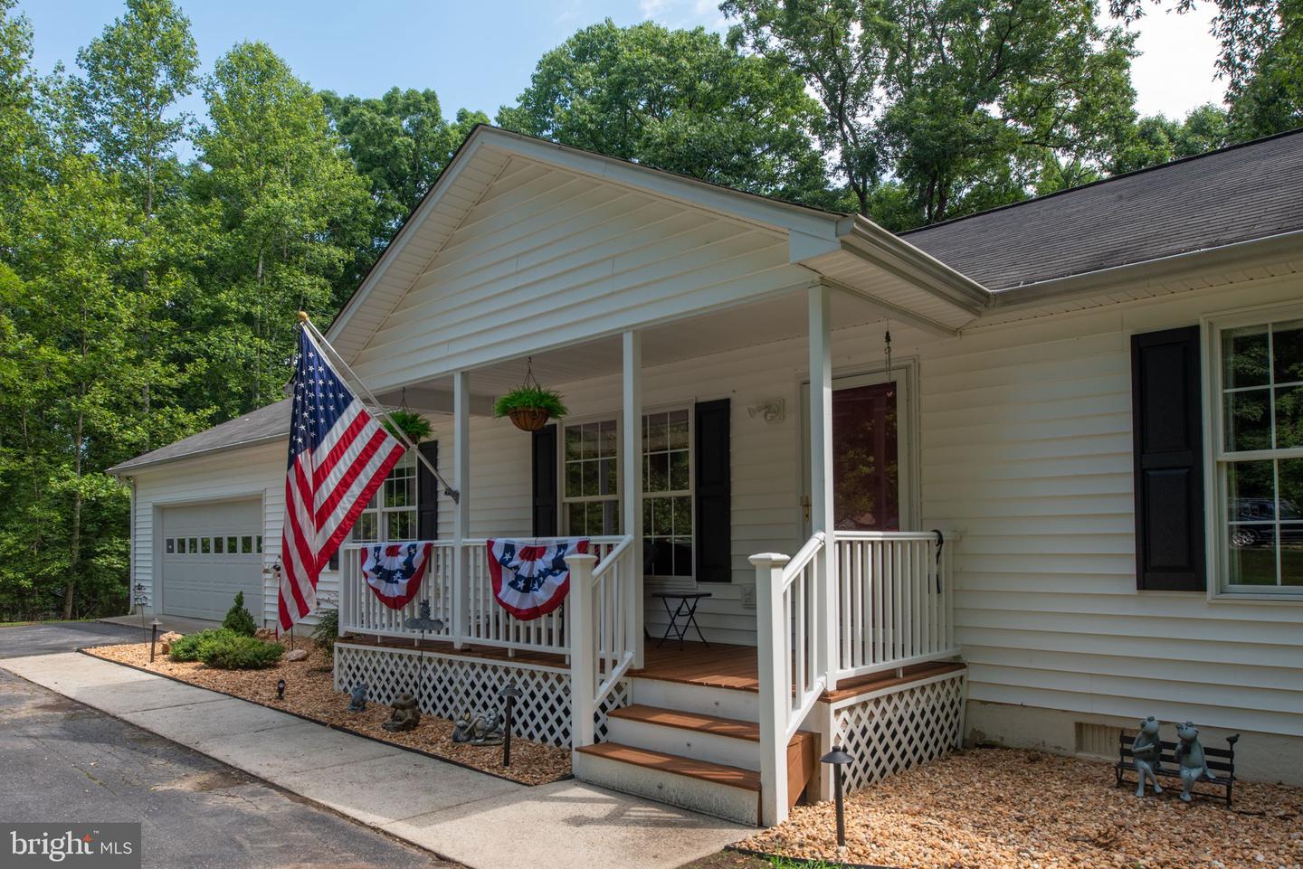 238 David Road, Mineral