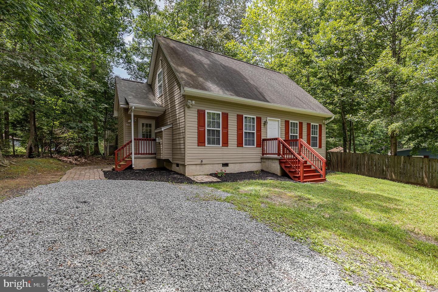 127 Ferndale Drive, Louisa