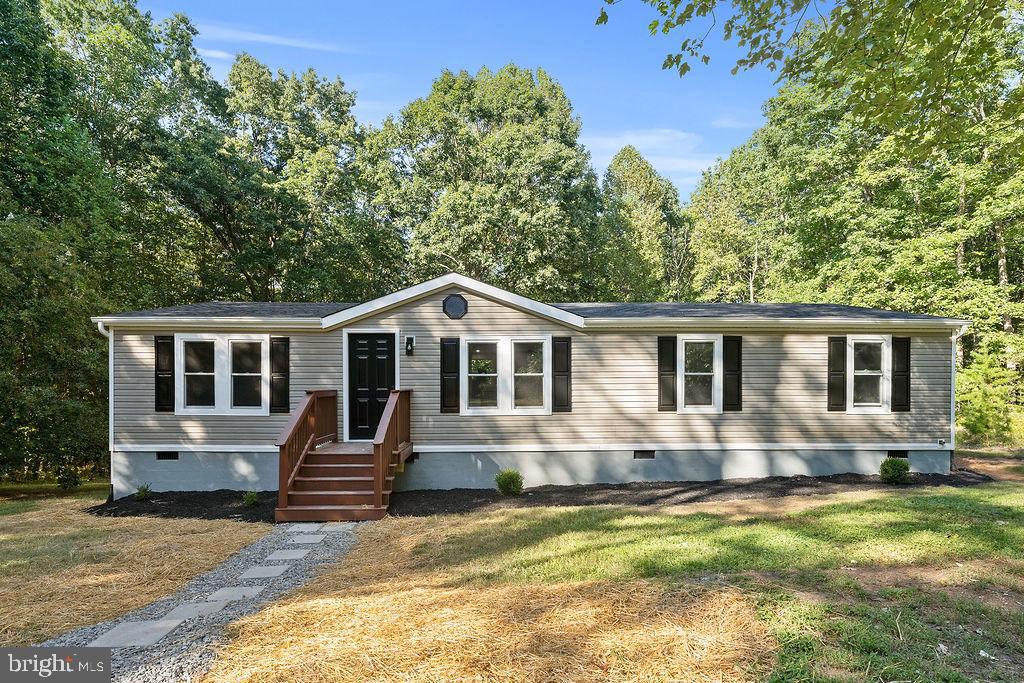 1301 Vawter Corner Road, Louisa