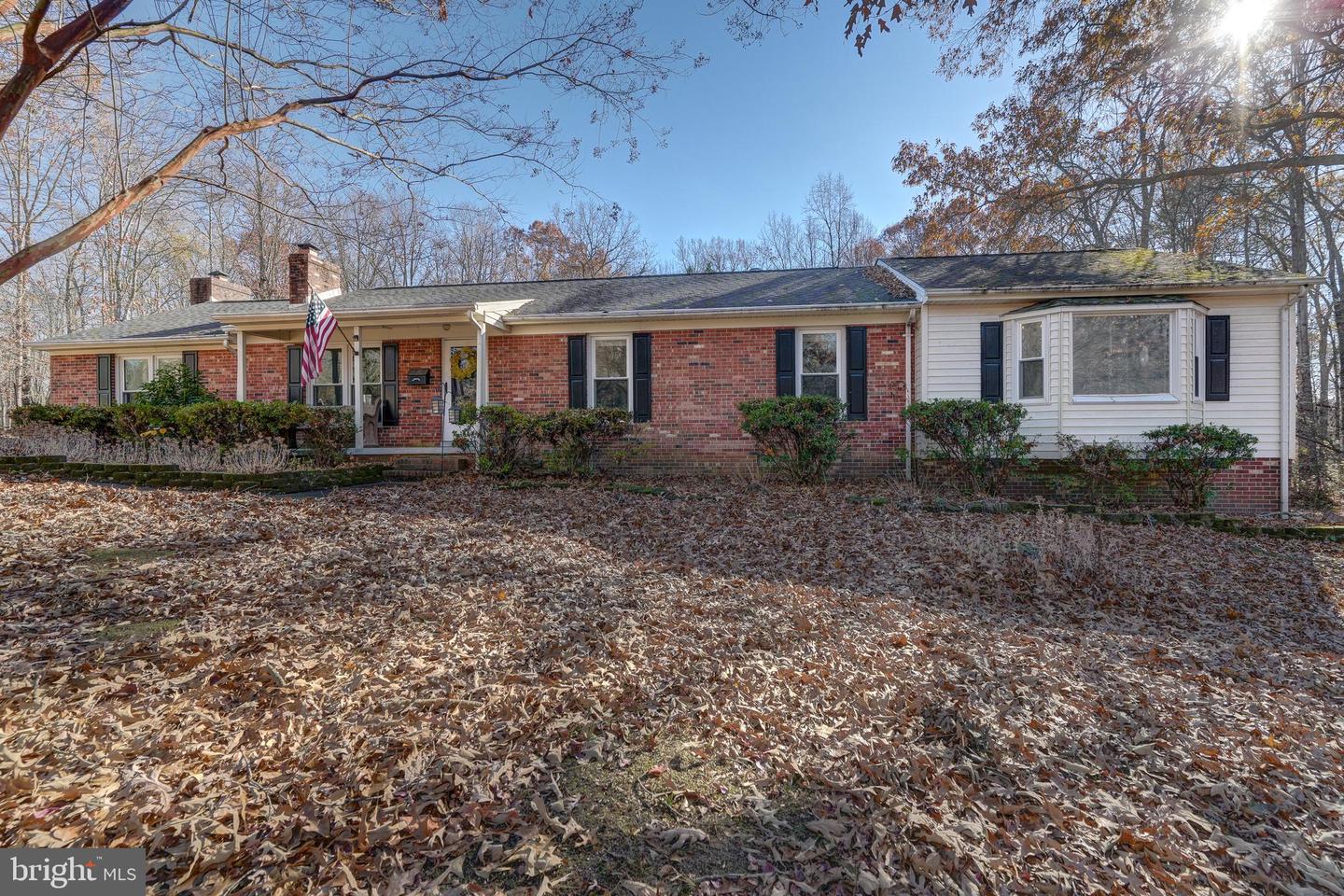 209 Walnut Woods Drive, Louisa