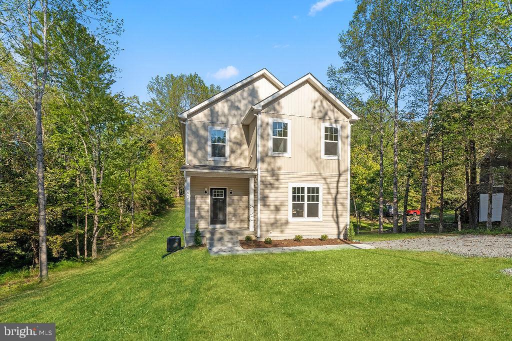546 Paddock Lane, Louisa