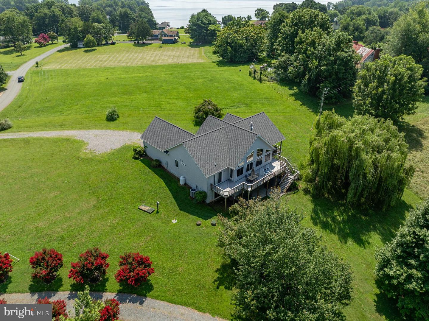 125 Lake Ct.