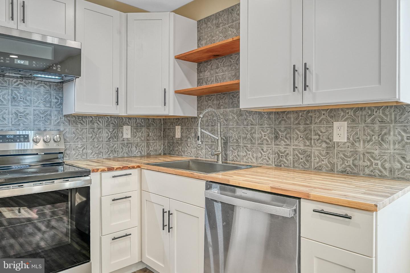 259 Redbud Drive, Louisa